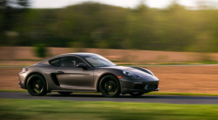 How Much Could Your Luxury Car Really Cost You? 5 Statistics About Faults, Repairs, and Accidents Luxury Car purchasing. Photo by KahlOrr via Pixabay