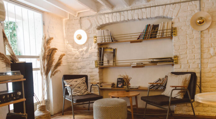 Why a Custom Home Could Be the Perfect Choice for You Home custom speaker. Photo by Emre Can Acer via pexels