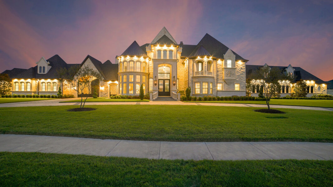 Your newly remodeled by a contractor dream home. Photo by Daniel Barnes via unsplash