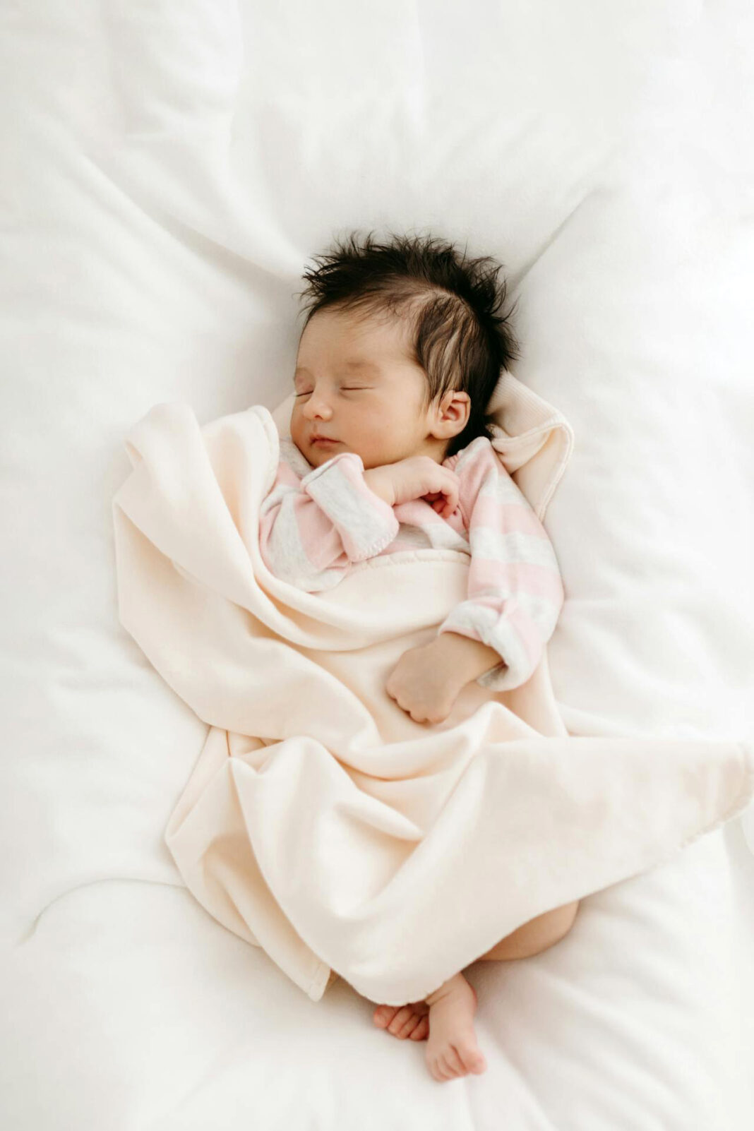 Heirloom Baby Blanket. Photo by Jonathan Borba via pexels