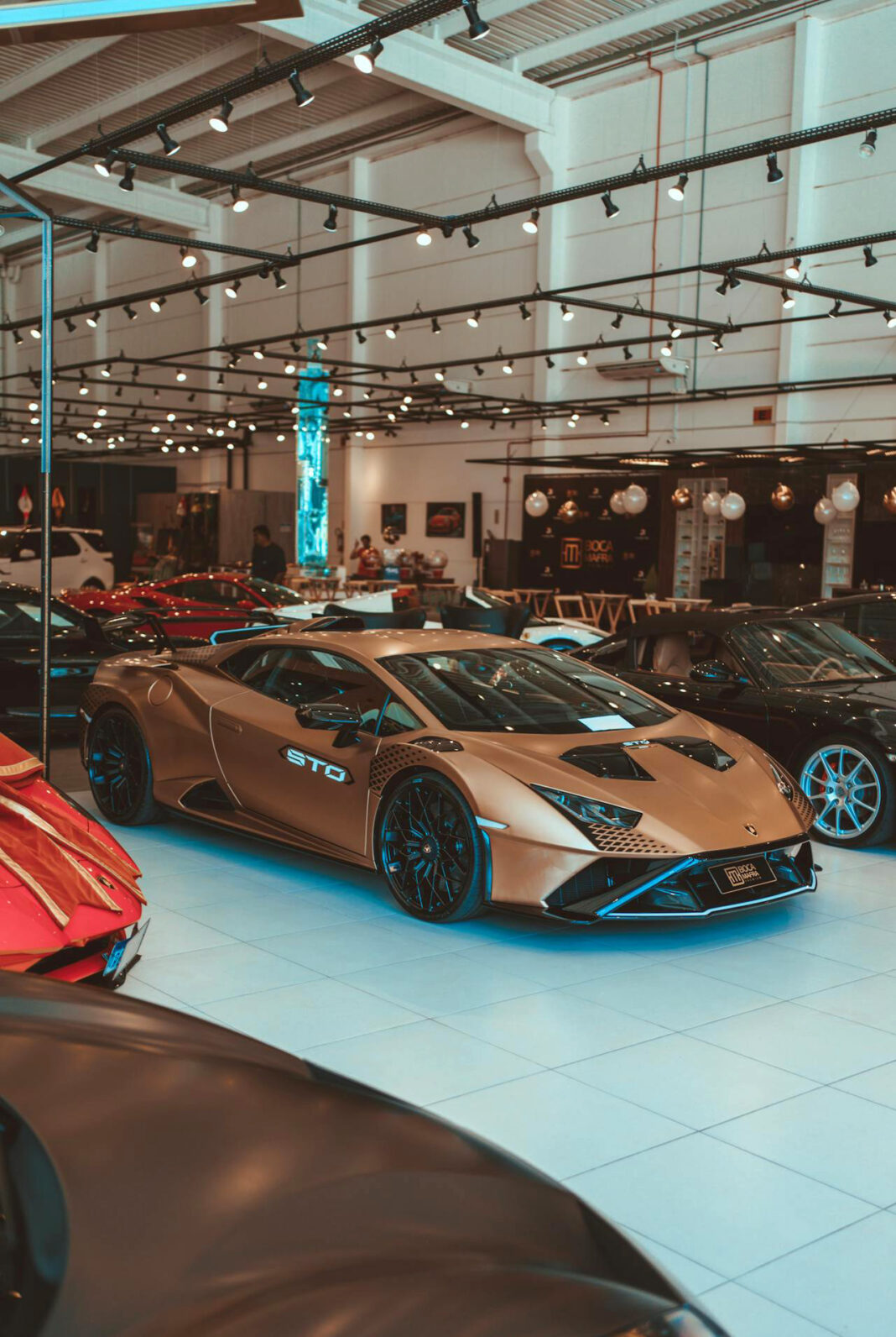 Low Interest on luxury car refinance at a dealership. Photo by LV SN via pexels Low Interest on luxury car refinance at a dealership. Photo by LV SN via pexels