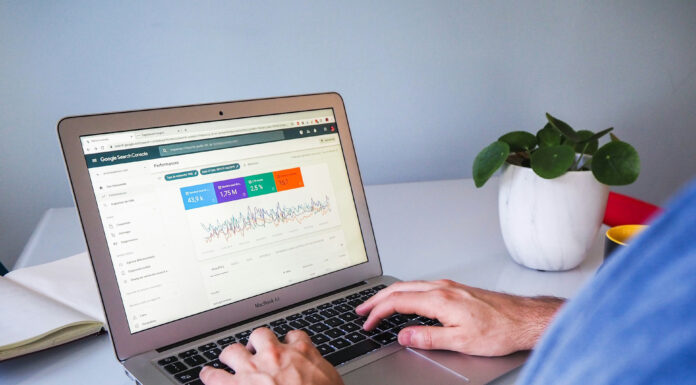 Yassin Aberra: 5 Essential SEO Tips for Dentists Top SEOP Tips for reaching higher visitors to your website. Photo by Myriam Jessier via unsplash