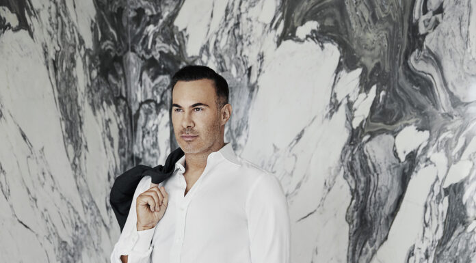 Adam Hunter, Transcending the Ordinary ADAM HUNTER ©ELISABETH CAREN-4220R