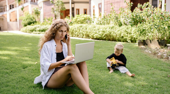 Balancing Entrepreneurship and Family Life Balancing entrepreneurship and family life. Photo by Yan Krukau via pexels