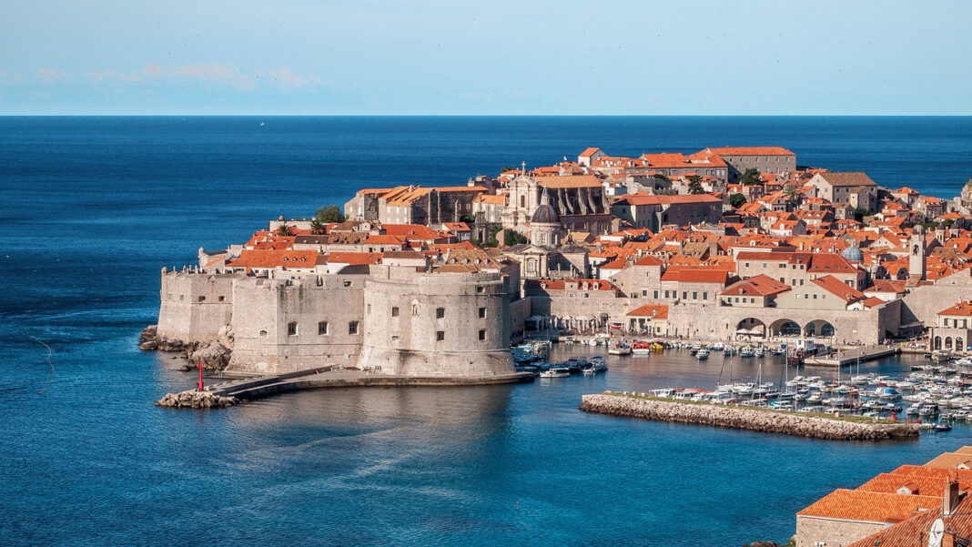 Dubrovnik, Croatia. Photo by Ivan Ivankovic from pixabay