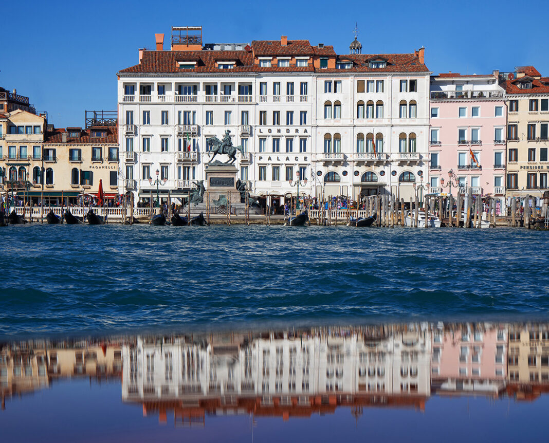 Londra Palace Venezia_facade