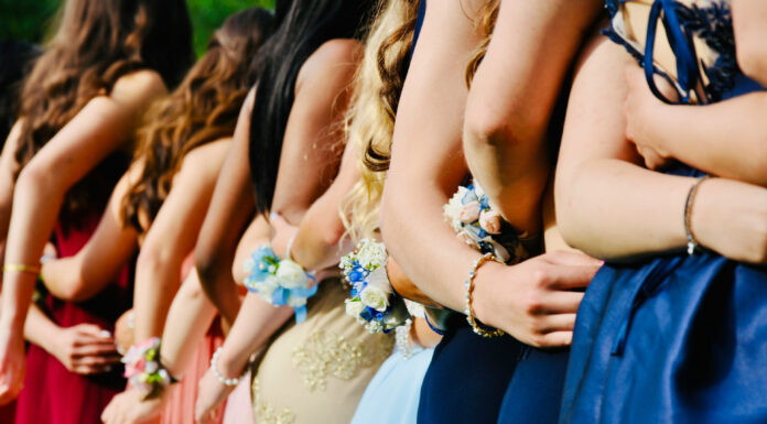 Prom Style Guide: The Perfect Look For Your Special Night Prom Style looks. Photo by Todd Cravens via unsplash