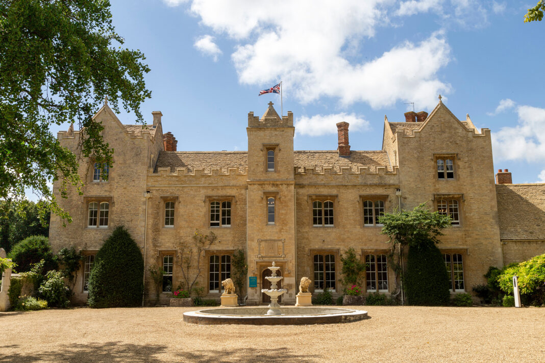 Weston Manor Hotel front facade