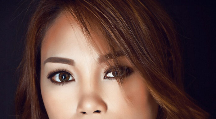 What are some of the Best Stem Cell Skincare Products? Beautiful Skin using steam cell skincare solutions. Photo by Gerry Baclagon from pixabay