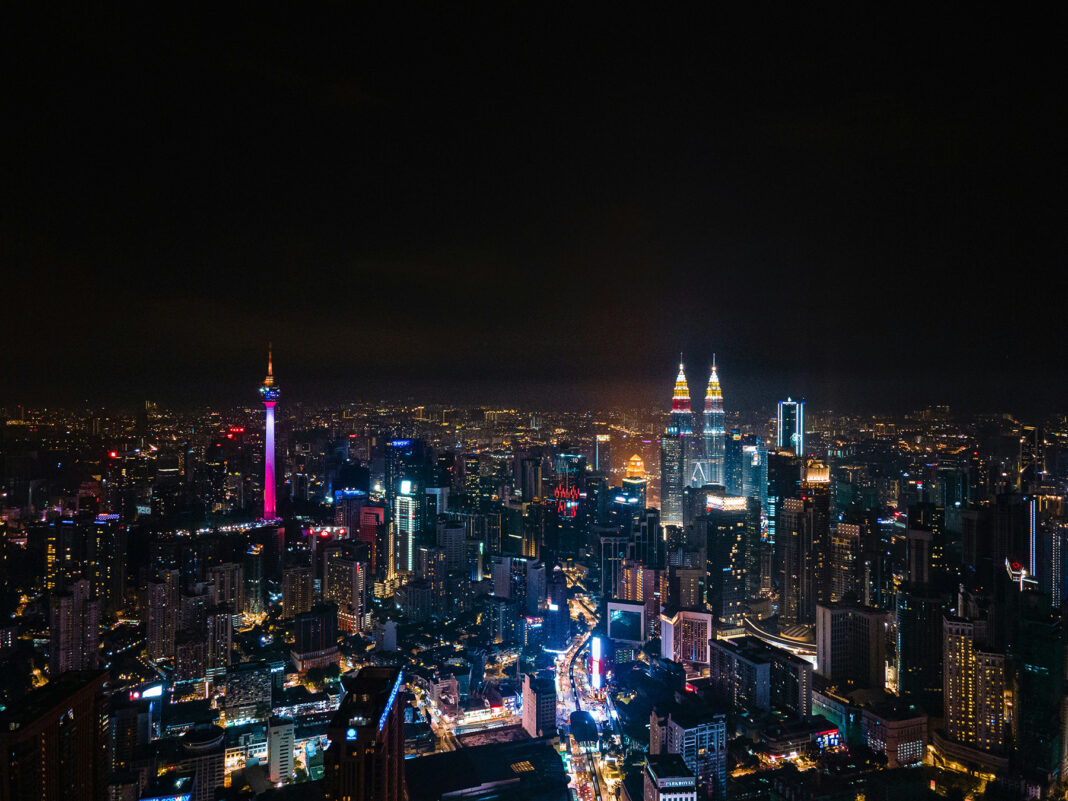 Kuala Lumpur. Photo by Yong chuan Tan via unsplash