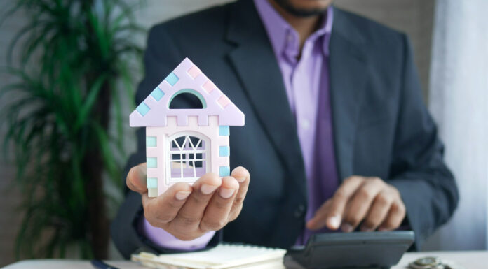 Selling Your House Fast While Getting a Good Deal: How-to Guide Selling Your House fast. Photo by Towfiqu Barbhuiya via unsplash