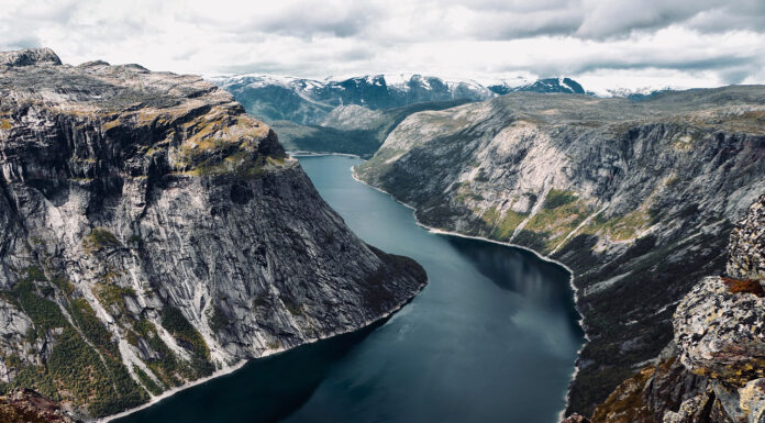 When Should You Visit Norway to Explore the Fjords? Fjord Norway. Photo by Flore W from pixabay