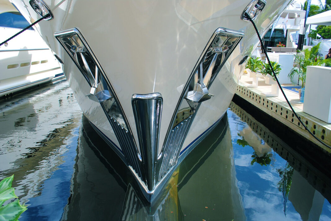 Yacht. Lisa Larsen from pixabay
