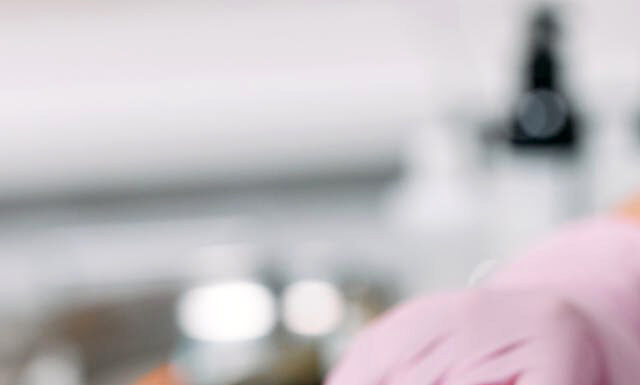 Considering a Facelift? Here’s How to Make the Right & Informed Decision facelift treatments. Photo by cottonbro studio via pexels 1