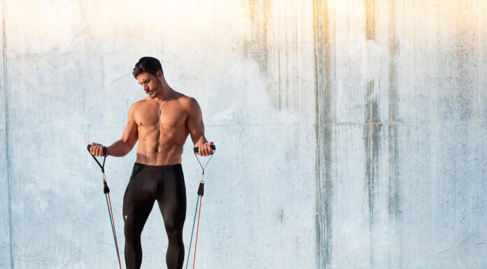 The Benefits of Compression Pants For Weight Training & Cardio Compression Pants. Photo provided by Capconvert