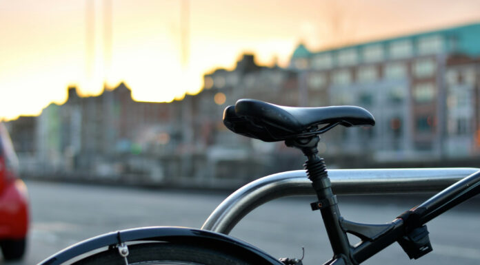 Practical Tips to Help You Choose the Right Bike for Yourself Finding the right back for you. Photo by Alejandro Lopez via unsplash