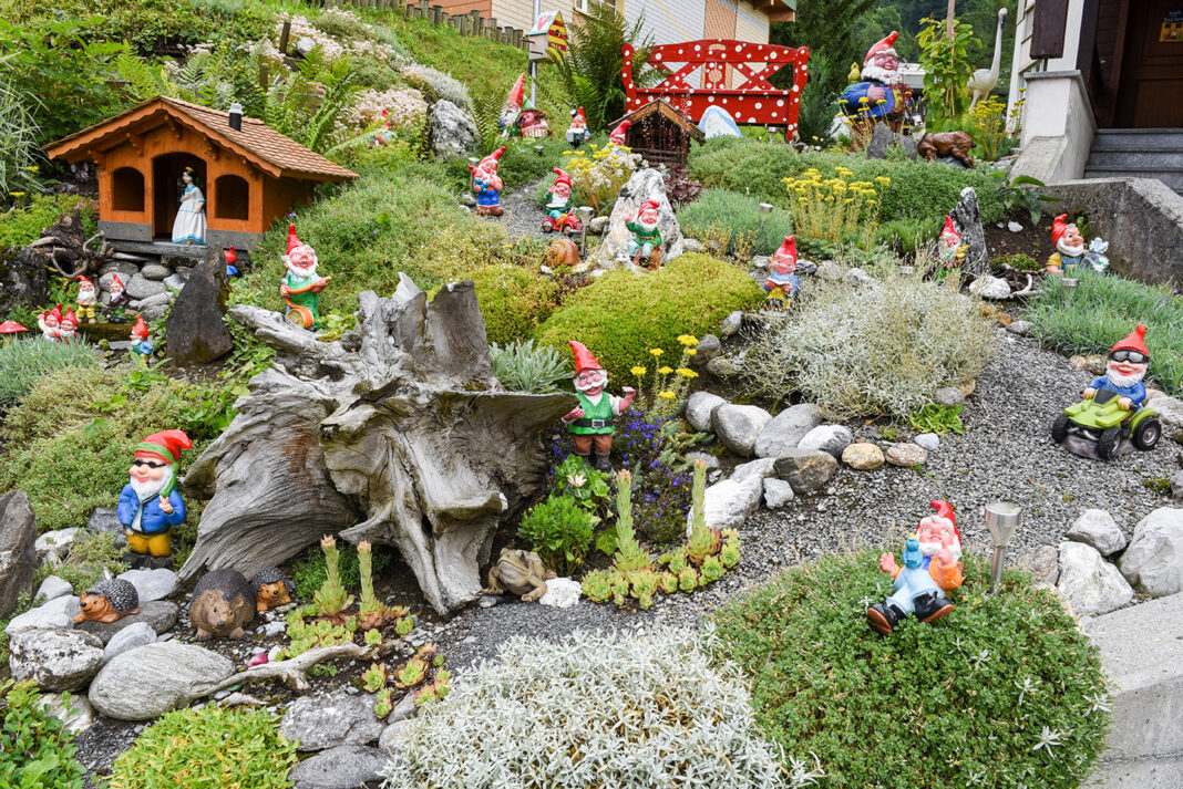 Garden Decor. Photo by fotoember via adobe