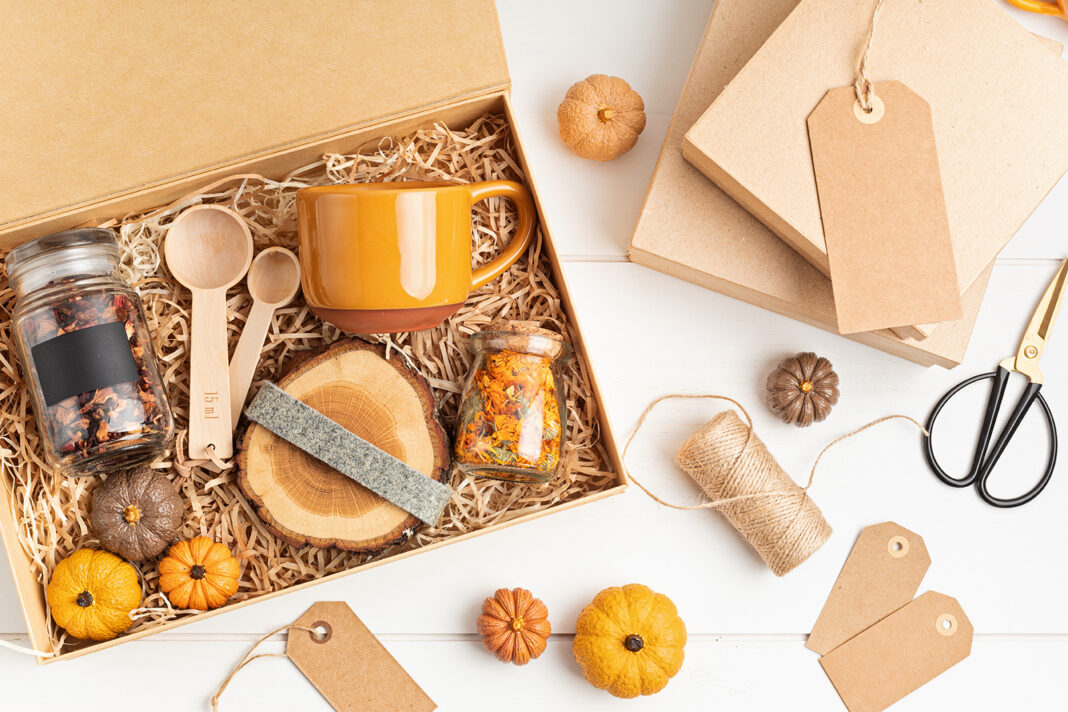 Tea Subscription Boxes. Photo by netrun78 via adobe