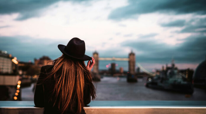 Upscale Living The London Style Upscale Living The London Style. Photo by Luigi Manga via unsplash