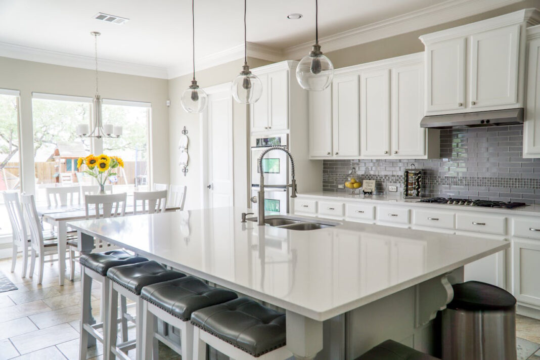 Home Improvement. Photo by Mark McCammon vi apexels