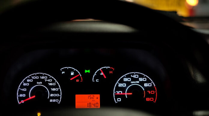 How to Make the Right Vehicle Choice for Road Trips Vehicle's dashboard. Photo by Daniel Reche from pixabay