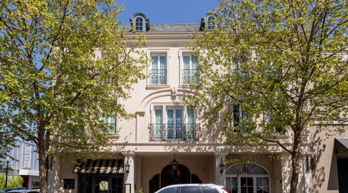 A Luxurious Retreat at Hotel Les Mars in Healdsburg, CA Come Plum Hotel Les Mars