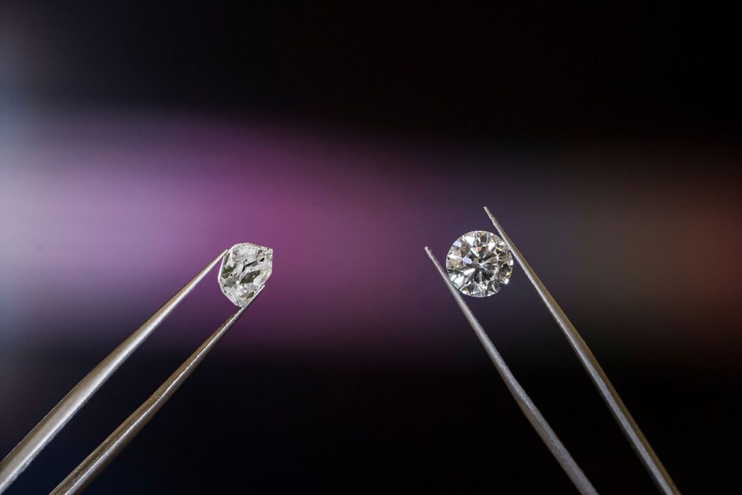 Diamonds. Image by Grown Diamond from pixabay