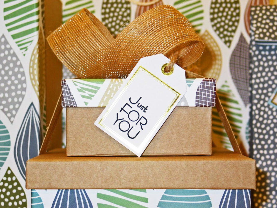 Gift Basket. Photo by pixabay via pexels