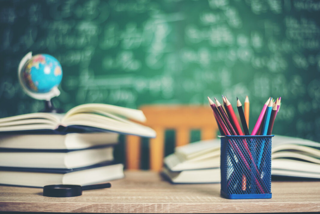 Improve your education. Image by jcomp on Freepik