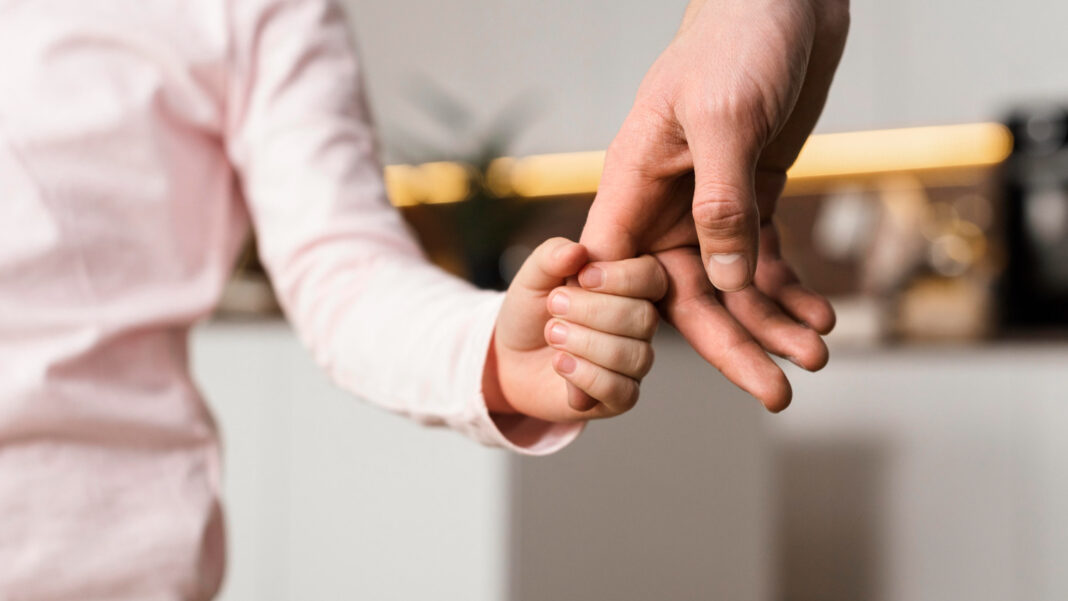 Parental Rights. Photo via freepi,