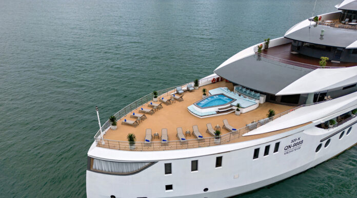 Grand Pioneers Cruise Wins the Best Luxury New Cruise Line in Vietnam at Luxury Lifestyle Awards Prestige Dining Club