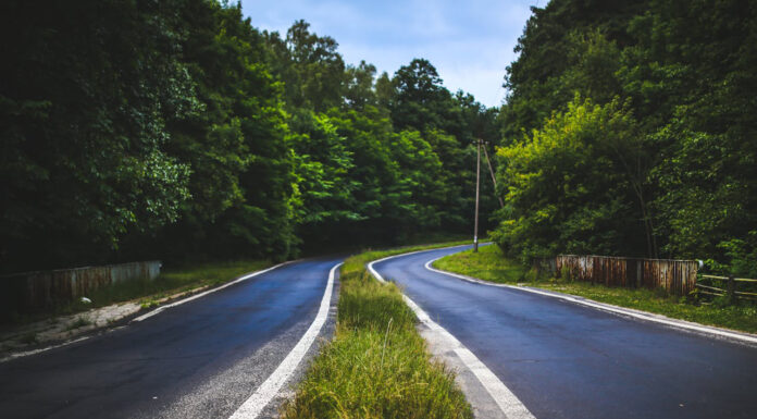 Luxury Vehicle Fleets: Top Safety Tips Top Safety Tips for Luxury Vehicles. Photo by Karolina Grabowska via adobe