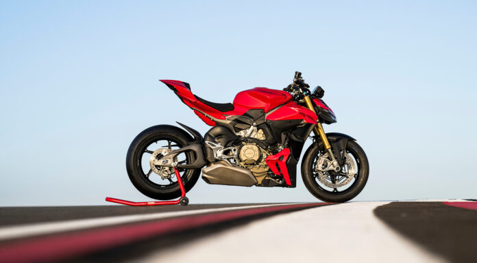 2025 Ducati Streetfighter V4 blurs the lines with the Panigale 2025 Ducati Streetfighter V4