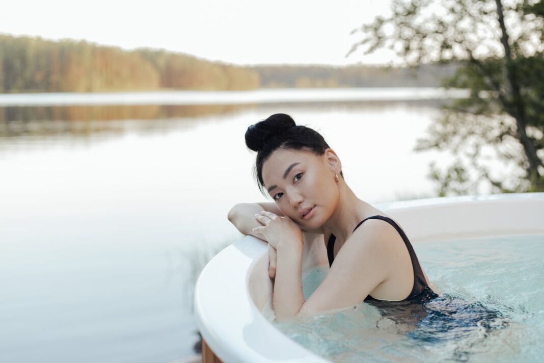 Hot Tub. Photo by Ron Lach via pexels