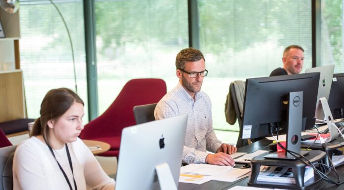 Keeping Your Office Secure: Tips for Office Security Office Security implemented. Photo y Arlington Research via unsplash