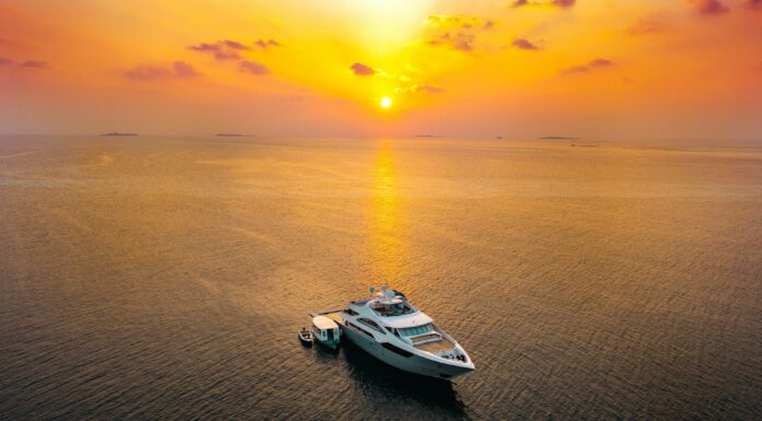 The Ultimate Sunset Yacht Cruise on the Bosphorus: Why It’s Worth It Sunset Yacht Cruise. Image by Hushaan @ fromtinyisles on unsplash