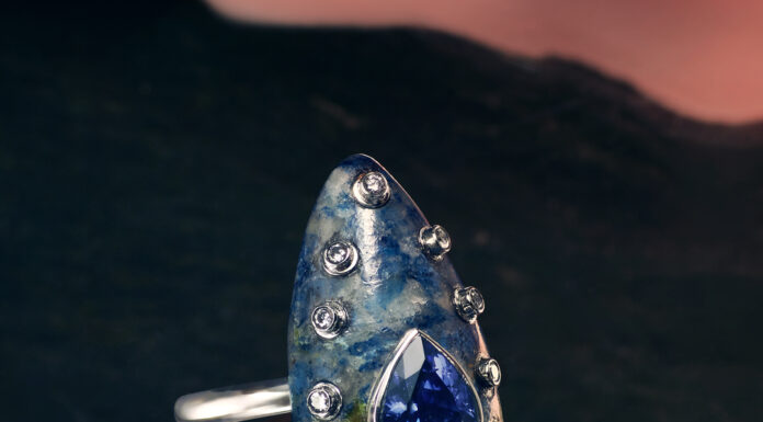 Susana Grau Batlle’s Mindful Jewelry Pieces are Both Avant-Garde and Sublime Susana Grau Batlle’s Mindful Jewelry Pieces