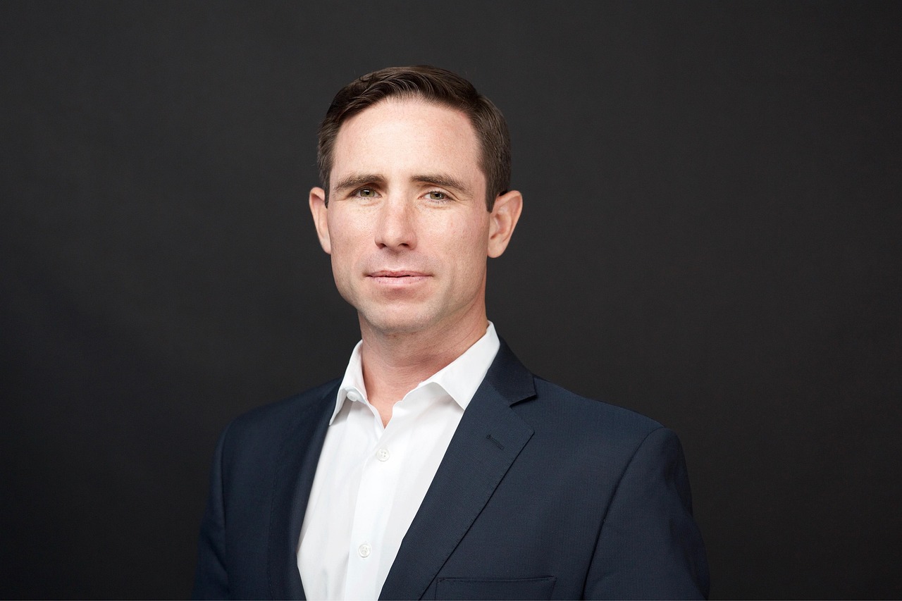 Nice Professional portrait of a professional man. Image by communityservice1 from pixabay Nice Professional portrait of a professional man. Image by communityservice1 from pixabay