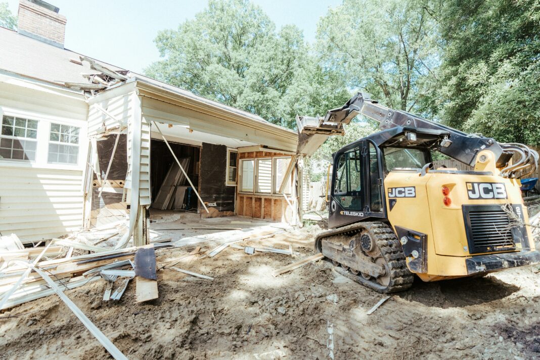 Remodeling Project at home. Image by Samuel Cruz via unsplash