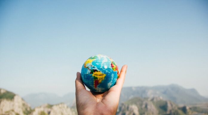 Traveling Should Be Fun, So Make It Fun Traveling The World. Photo by Porapak Appichodilok via pexels