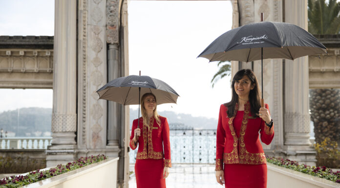 The Ladies in Red, The Best Concierges in the World KIIST_Lady In Red