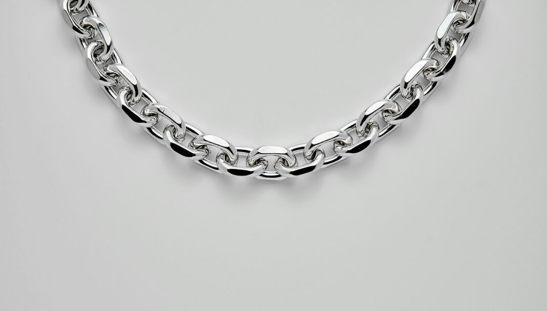 Beautiful Silver Chain. Photo by Maxim Mox via unsplash Beautiful Silver Chain. Photo by Maxim Mox via unsplash