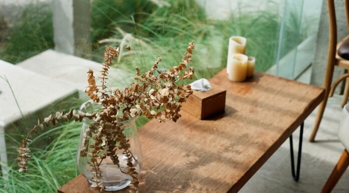 Thinking of Buying a DIY Table Top? Read This Before You Do DYI Table Top for your home. Photo by Duy Vo via unsplash