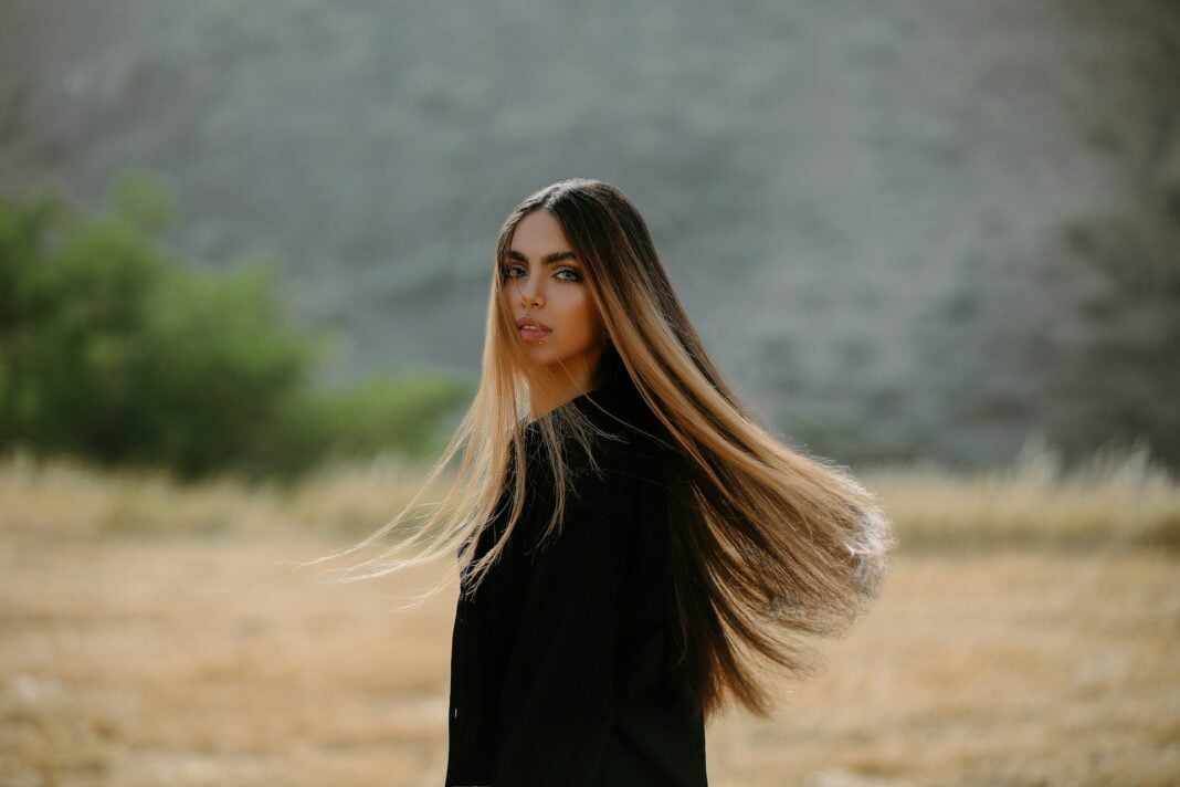 Hair Growth Serums. What to do. Photo by Reza Gholami via unsplash