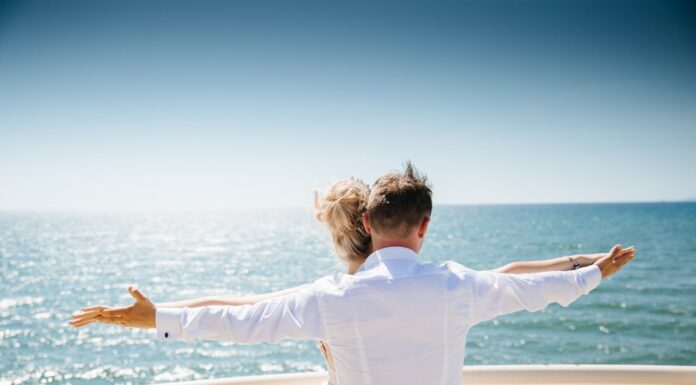 How to Plan a Honeymoon that Feels Straight Out of Hollywood Honeymoon planning. Photo via Pexels via Imagestudio