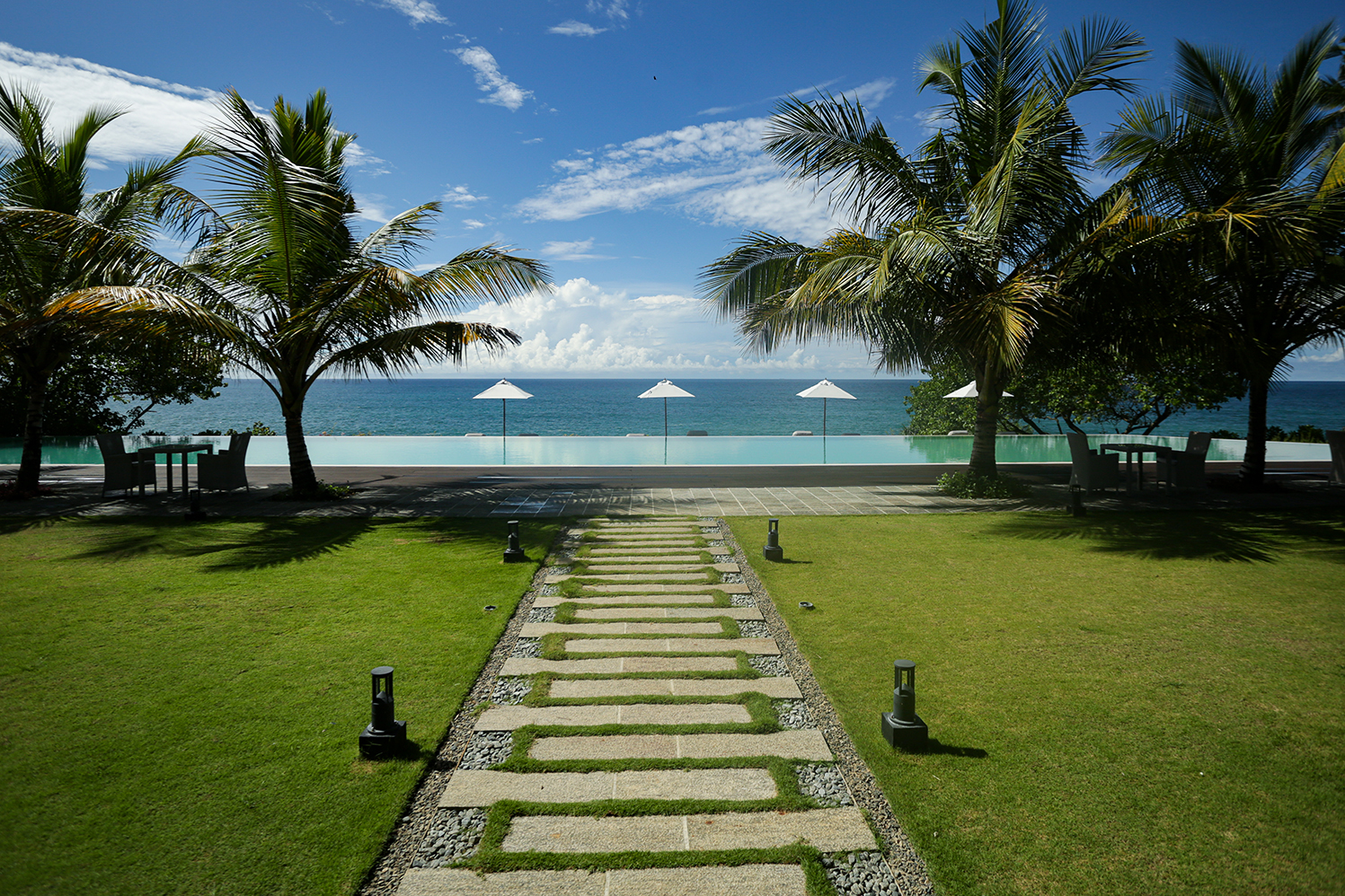 The infinity pool is inviting. Photo by Heléne Ramackers The infinity pool is inviting. Photo by Heléne Ramackers