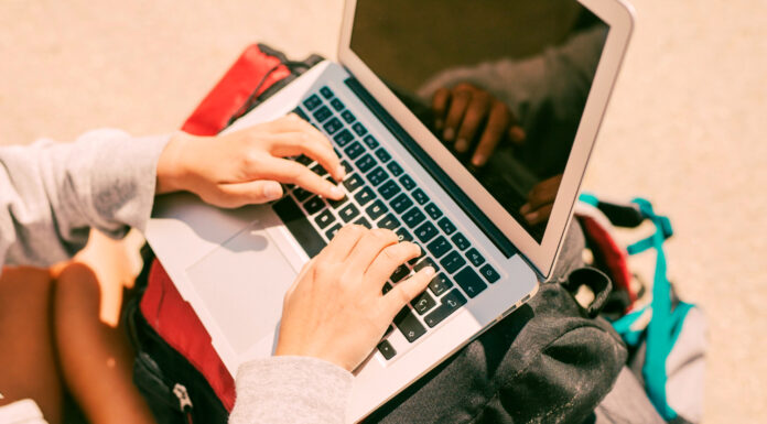 The True Cost of Living as a Digital Nomad: Is It Really Cheaper Than Staying Home? Digital Nomad. Photo via freepik