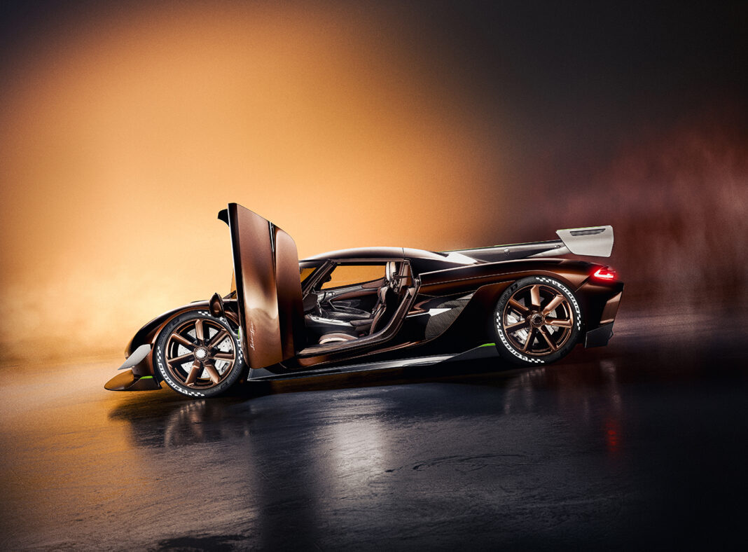 Koenigsegg Sadar side photo