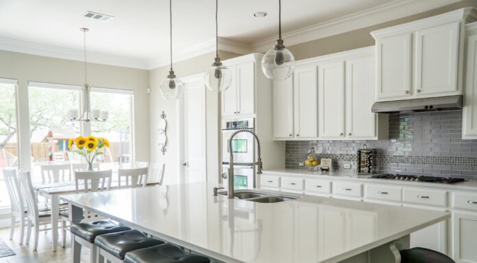 4 Must-Have Features For Your Kitchen Must Have Kitchen Features to have. Photo via pexels by falling4utah