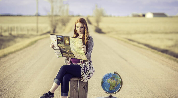 Secure and Convenient Online Entertainment Options for Frequent Travelers Online Entertainment Options for a Globe Trotter photo via pixabay